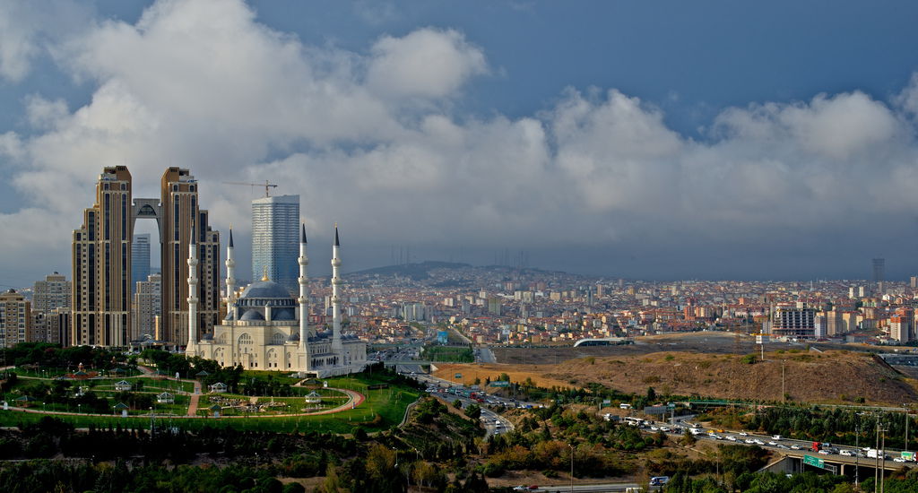 Ataşehir nerenin ilçesi